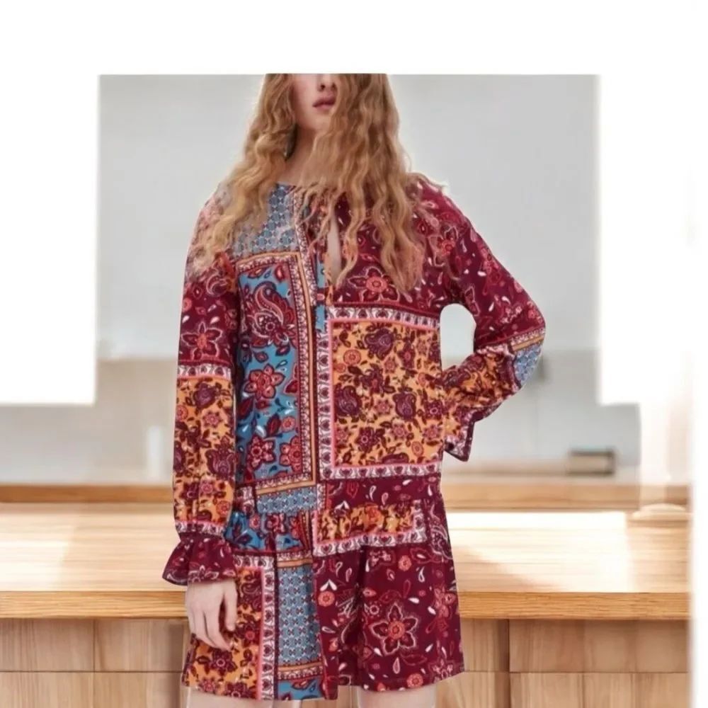 Zara Basic Floral Long  Bell Sleeve Dress Tight Neck Women's Size Small - NWOT